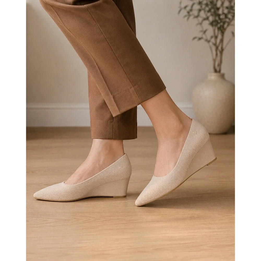 VIVAIA Deborah Almond Pointed Toe Wedge Pumps Lightweight Comfort Heels 38 US 7